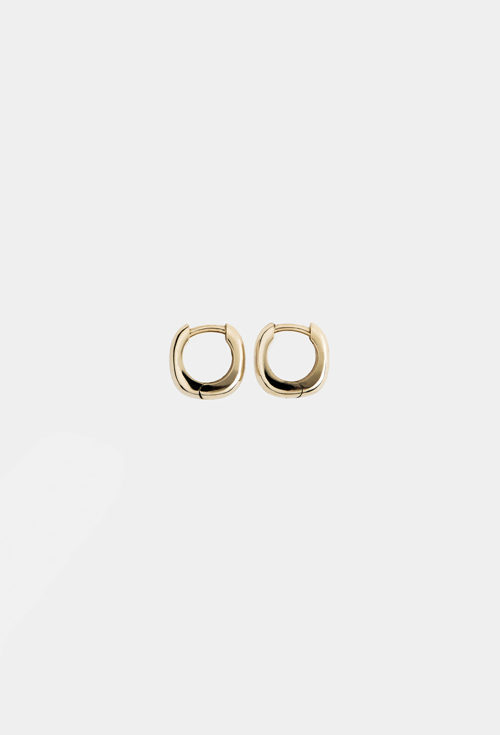 Everydae Huggies in 18K Yellow Gold