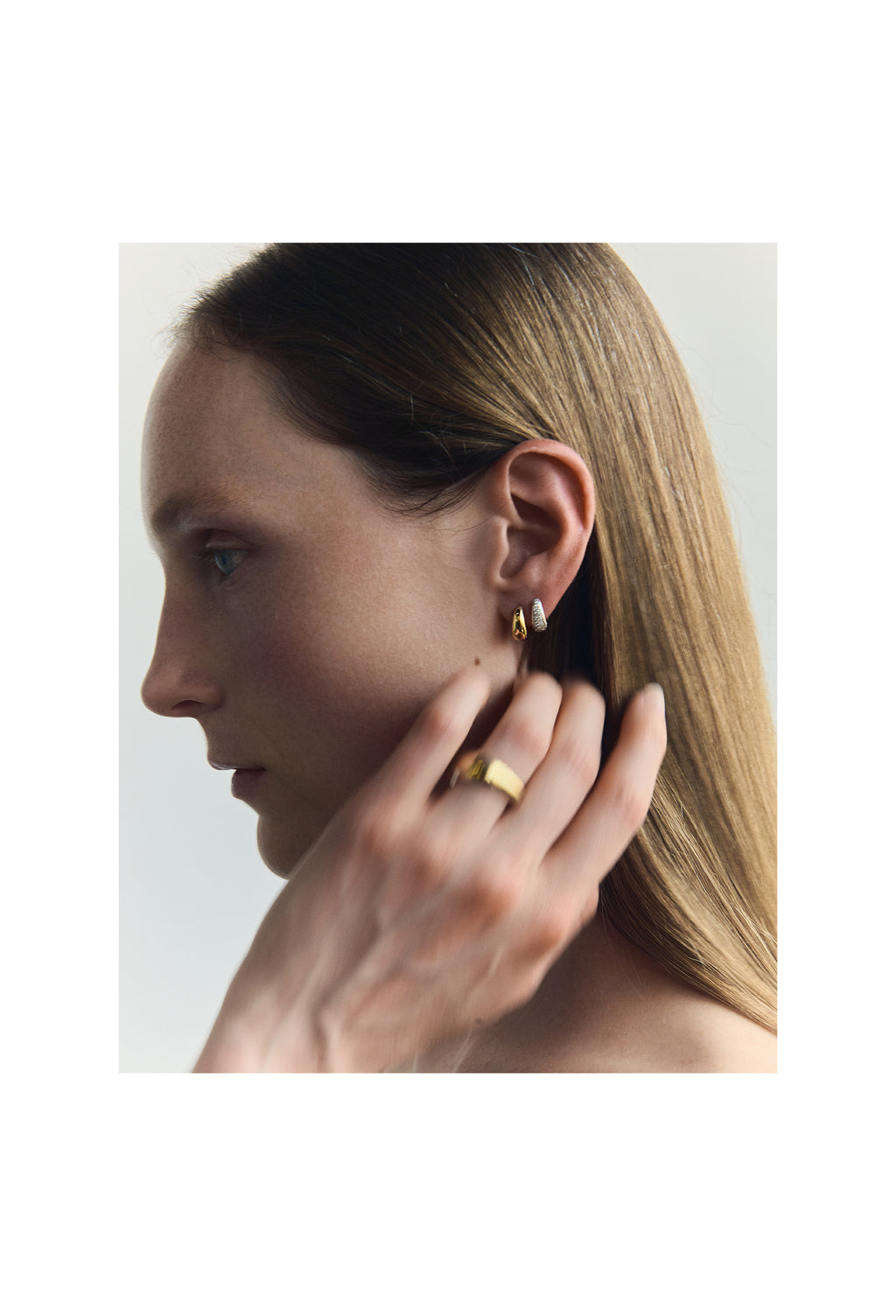 Everydae Huggies in 14K Yellow Gold