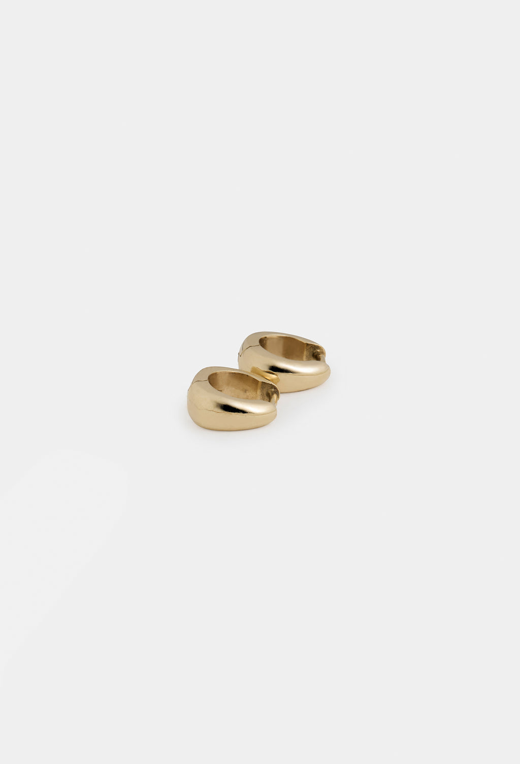 Everydae Huggies in 14K Yellow Gold