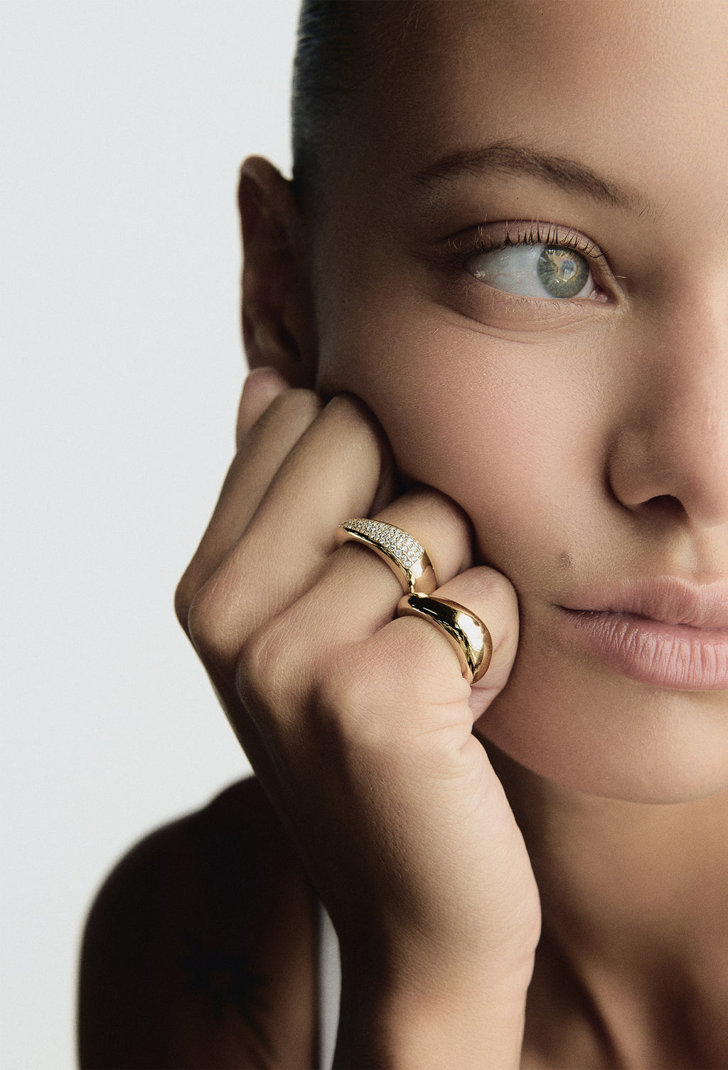 Everydae Ring in 14K Yellow Gold with Pavé Diamonds