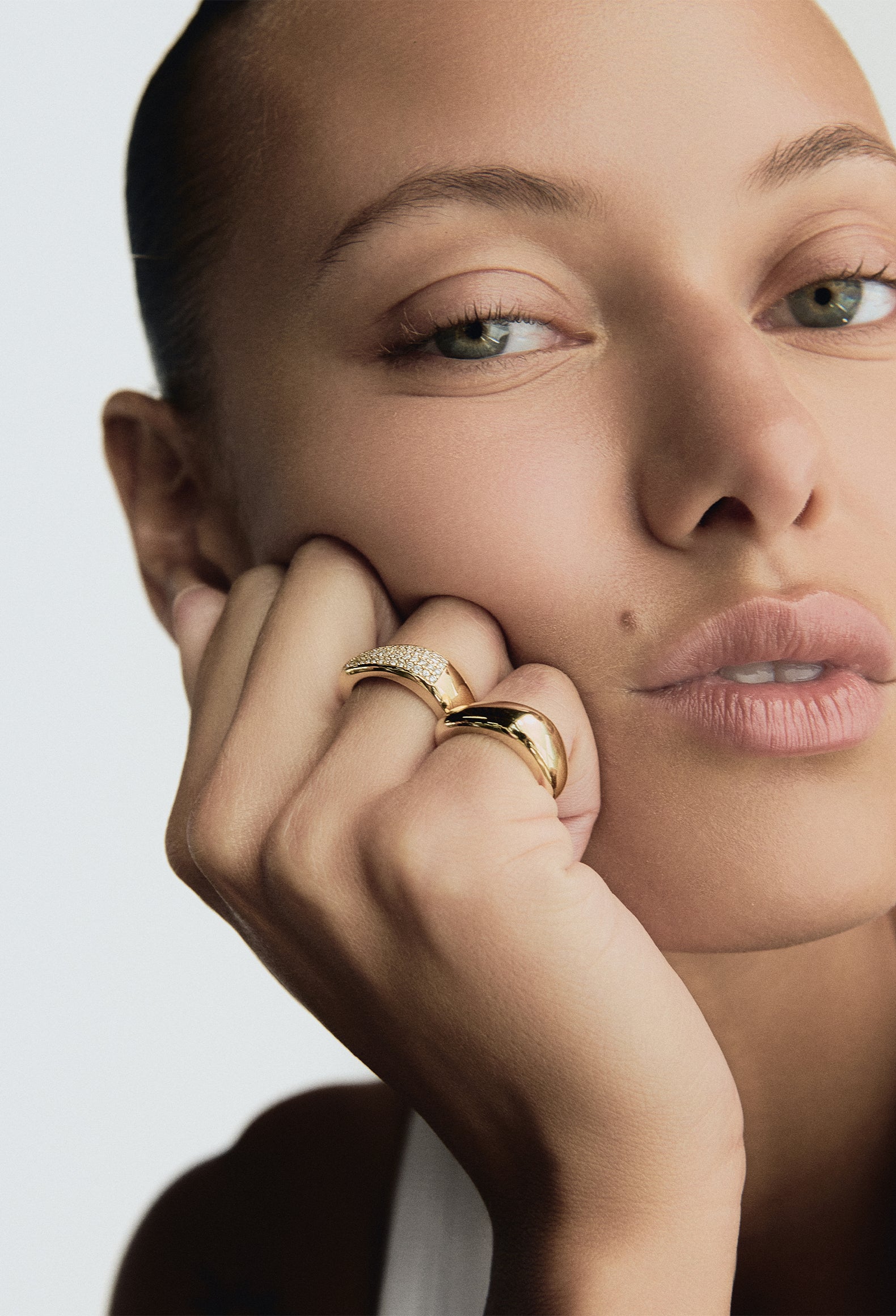 Everydae Ring in 18K Yellow Gold with Pavé Diamonds